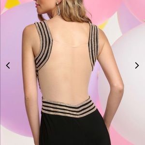 Size 2 NWT Zoey Gray black and gold gown